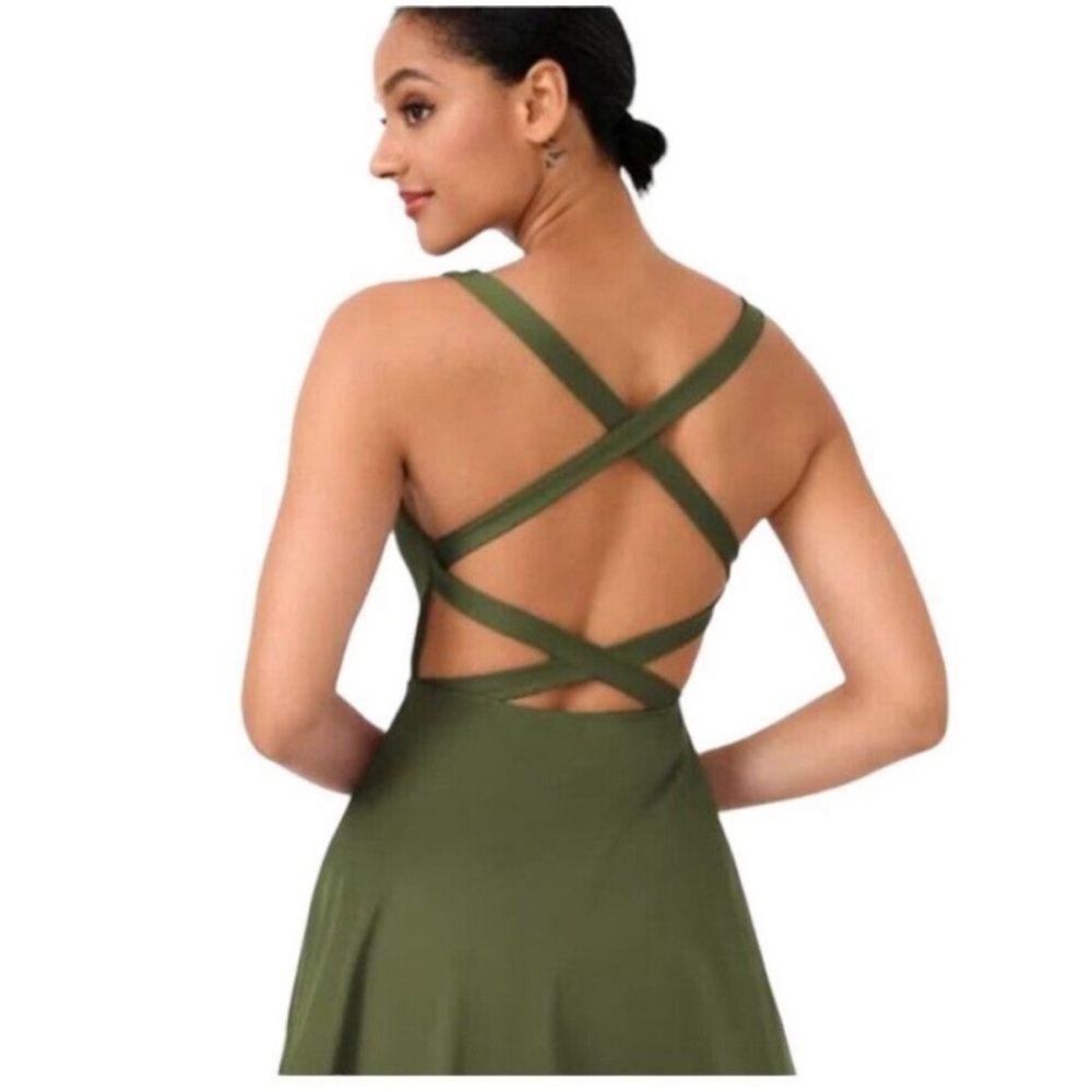 HALARA Venus Dress. Size Medium.